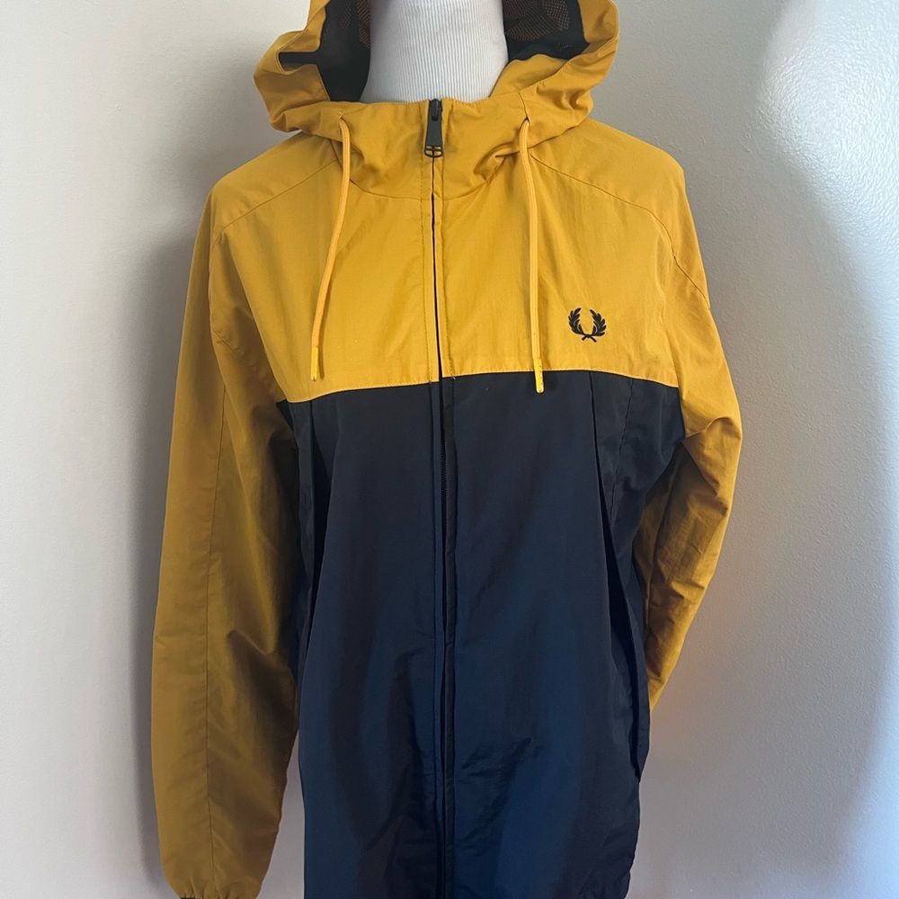 Men's Sailing Jacket Hood Windbreaker Lined Jacket Fred Perry Sz S